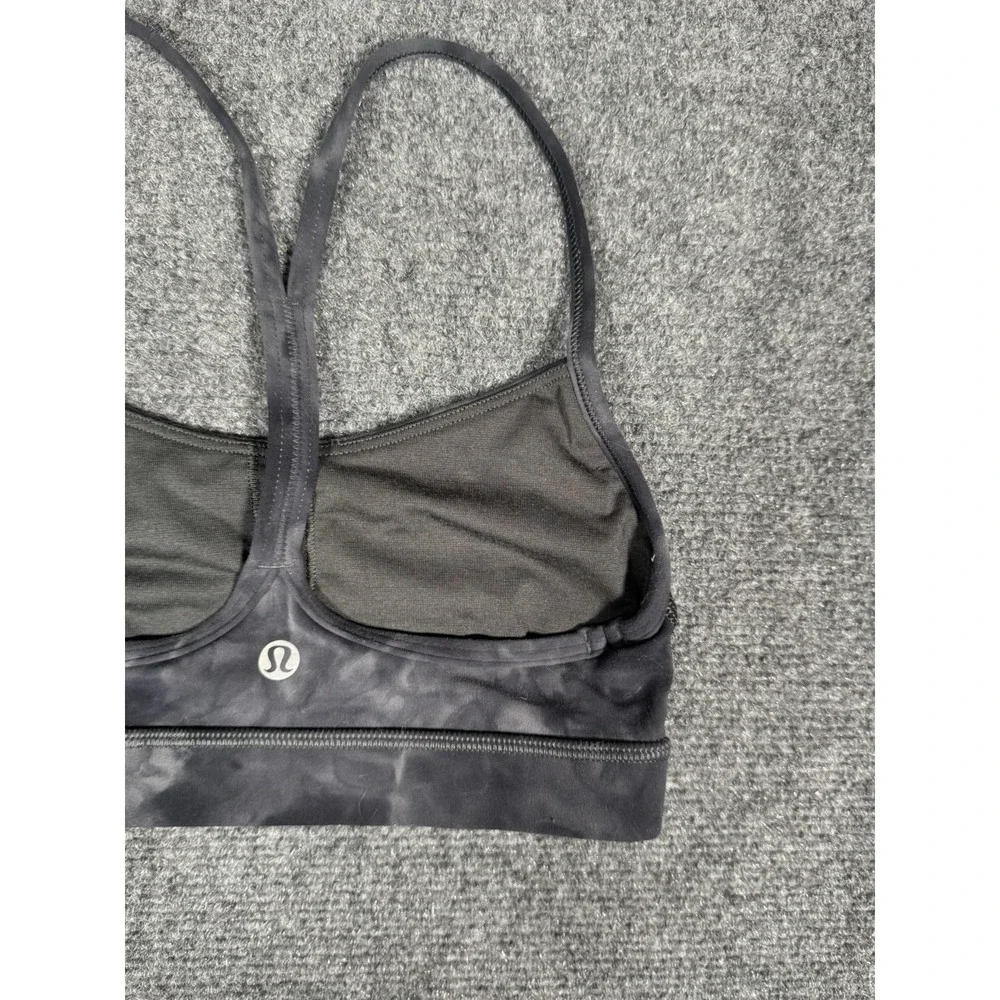 Lululemon Flow Y Bra Nulu Womens 2 Gray Racerback Sport Bra Yoga‎ Gym B/C Cup
